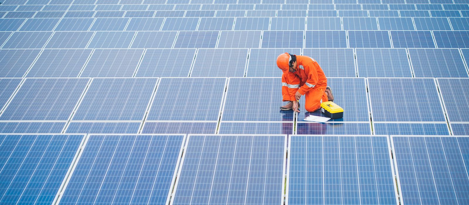 Especialistas-en-Venta-e-Instalacion-de-Paneles-Solares-en-Mexico-v002-compressor